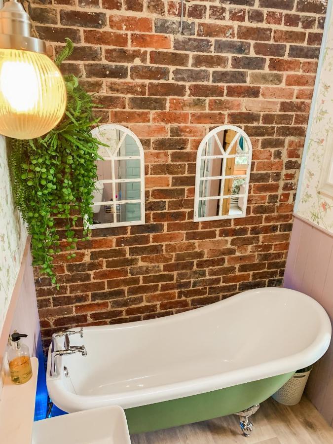 The Townhouse 101 Bed and Breakfast Sandown Eksteriør billede