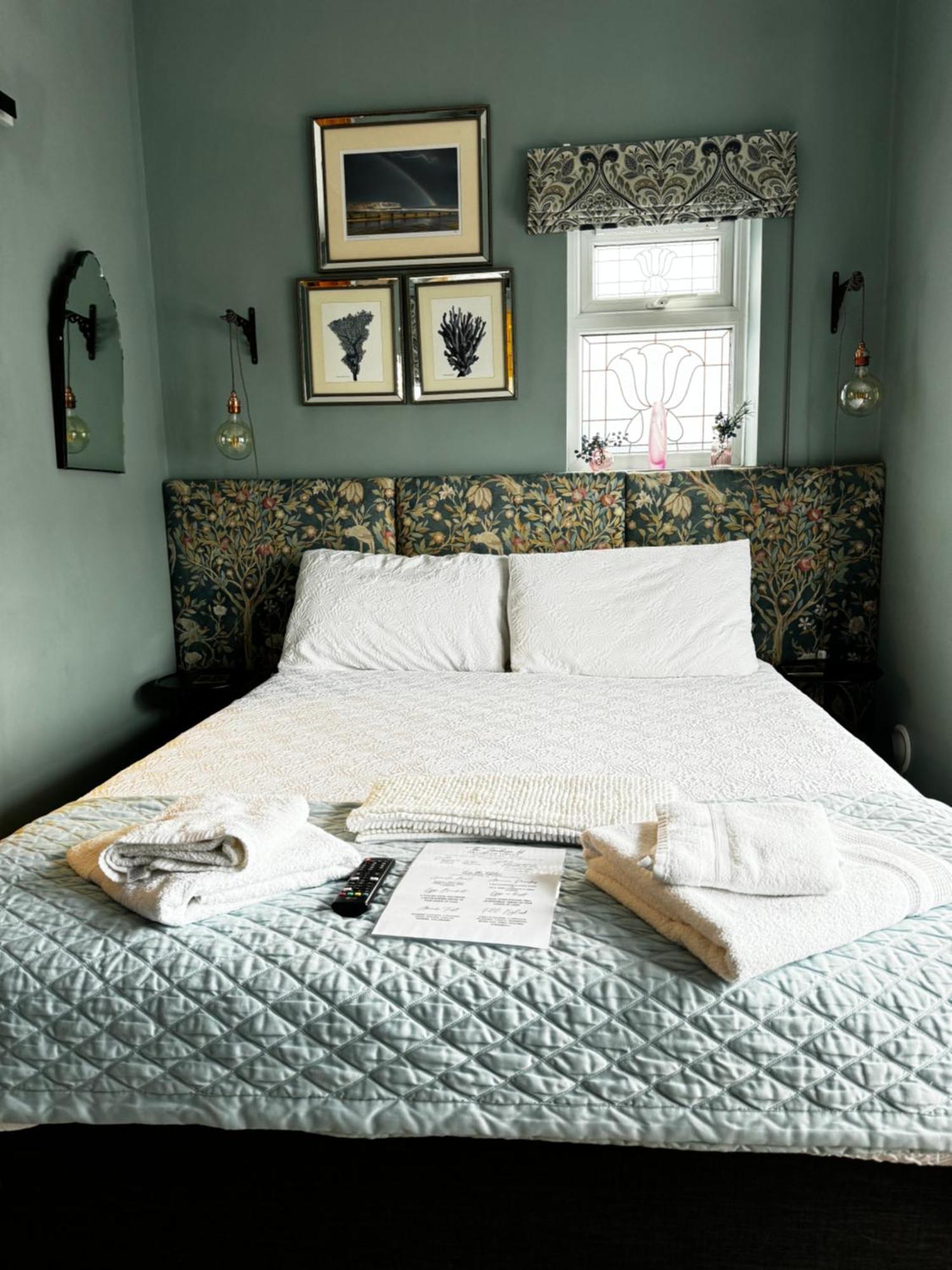 The Townhouse 101 Bed and Breakfast Sandown Eksteriør billede